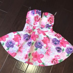 Banjul strapless floral dress size M. Never worn